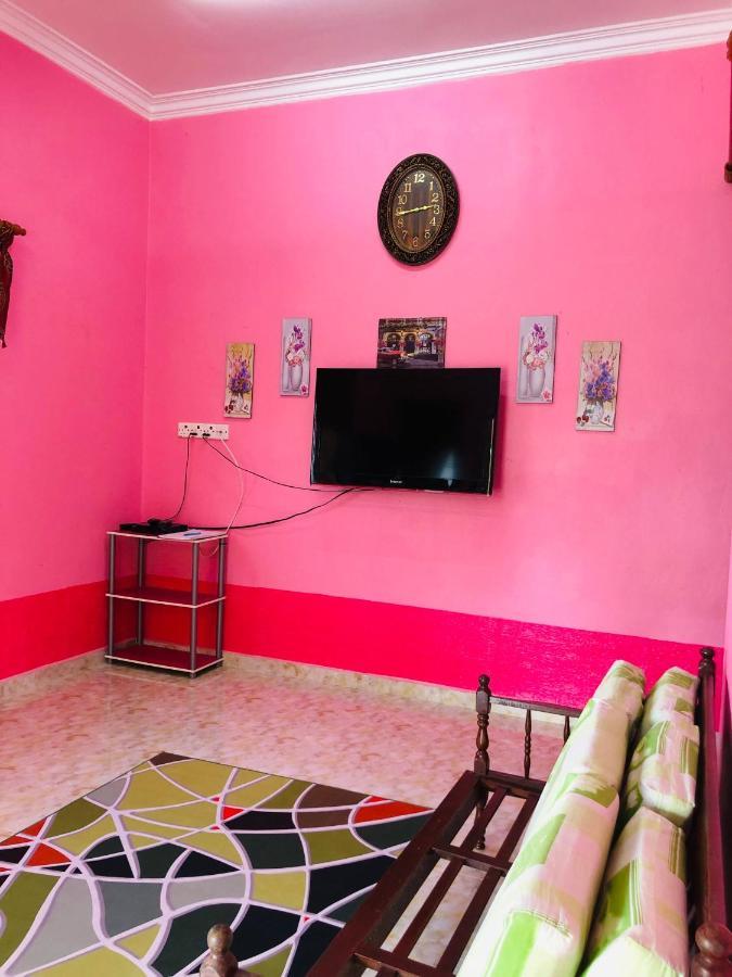 Homestay Tok Abah Dalam Rhu ปาเซร์ปูเตะห์ ภายนอก รูปภาพ