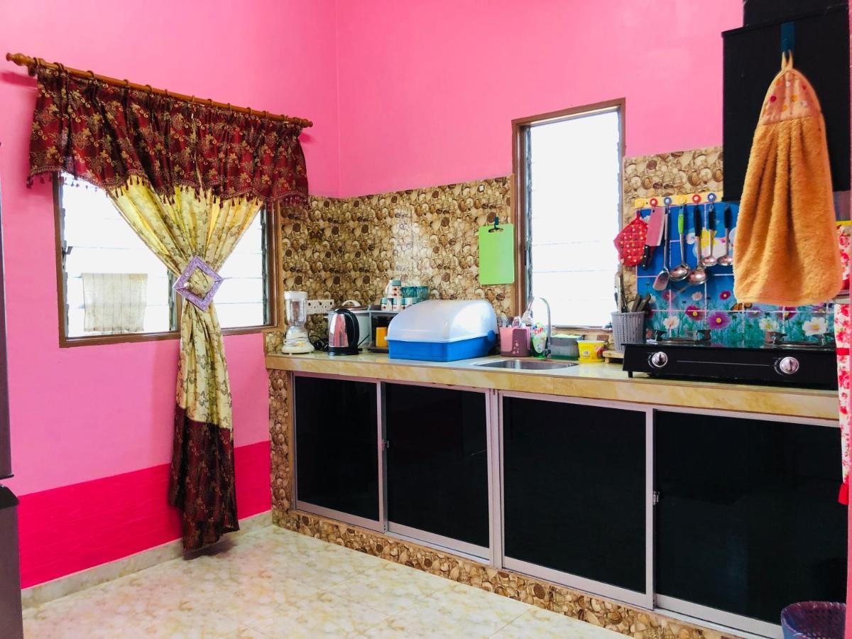 Homestay Tok Abah Dalam Rhu ปาเซร์ปูเตะห์ ภายนอก รูปภาพ